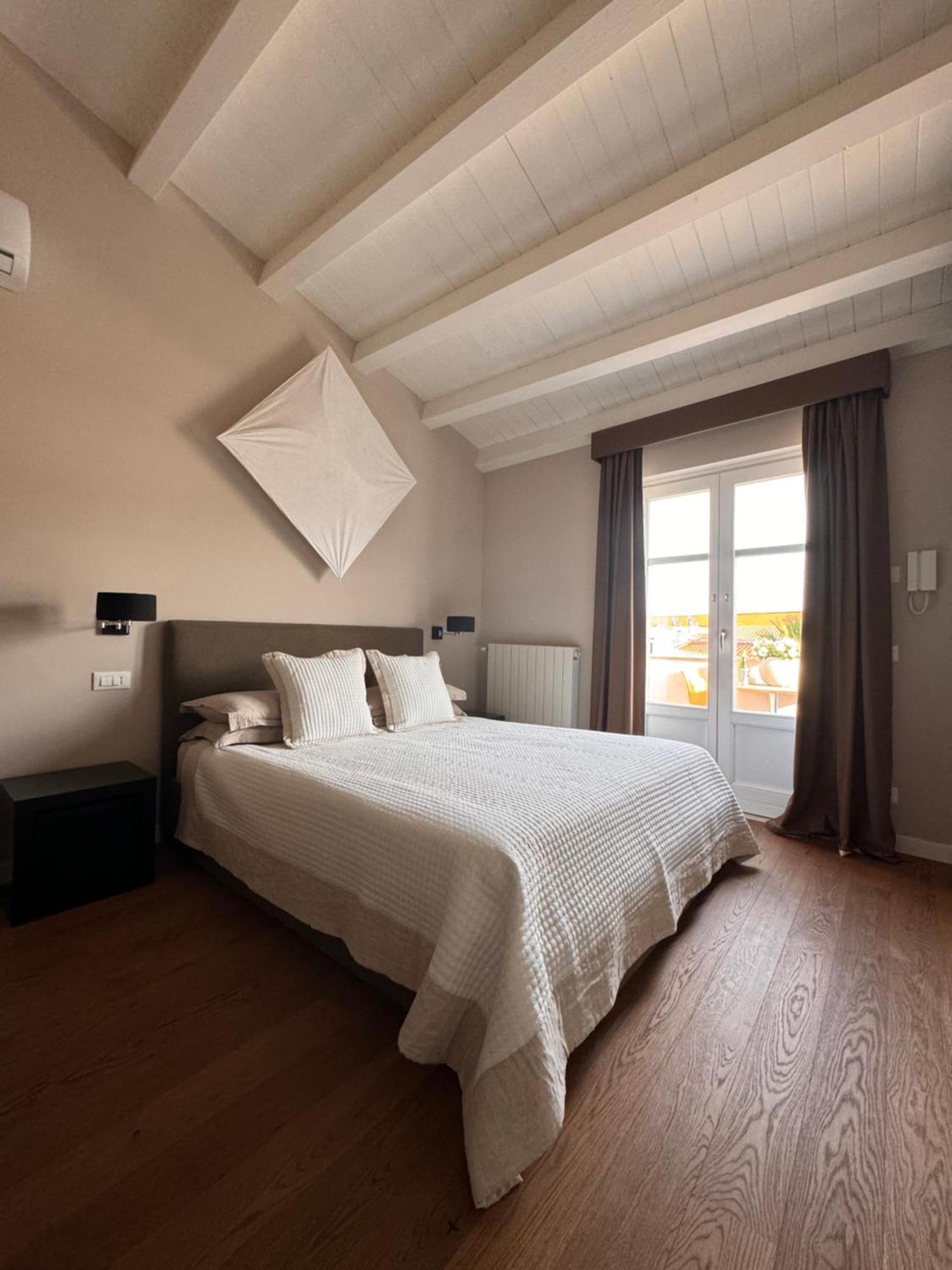 A Cala Suite & Apartment Palermo Buitenkant foto